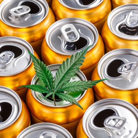 Suuri isku 28 miljardin dollarin teollisuudelle: Yhdysvaltain liittohallitus panee täytäntöön lähes täydellisen hamppuperäisten THC-tuotteiden kiellon